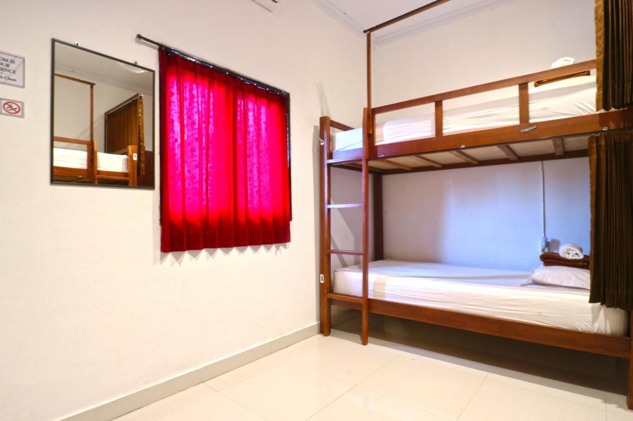 In Calm Hostel Canggu Dış mekan fotoğraf