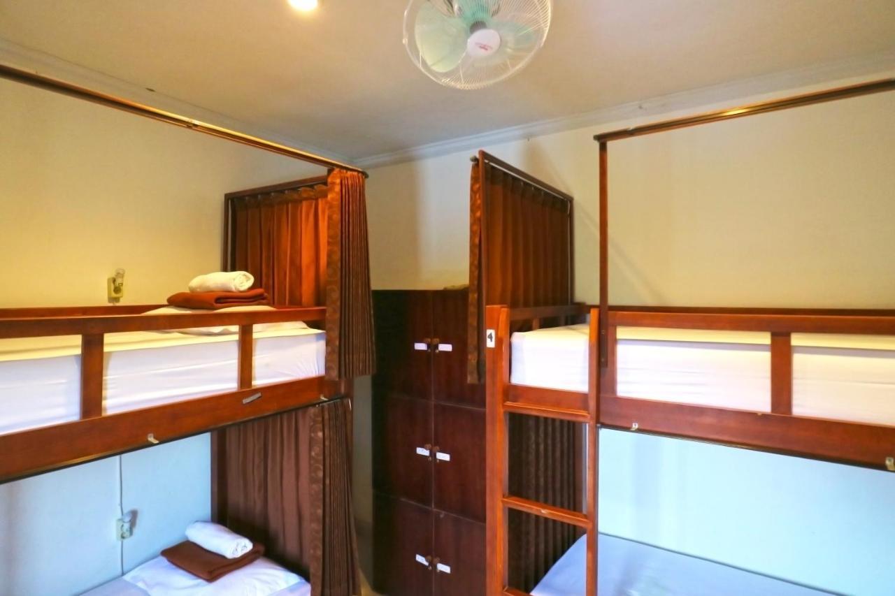 In Calm Hostel Canggu Dış mekan fotoğraf